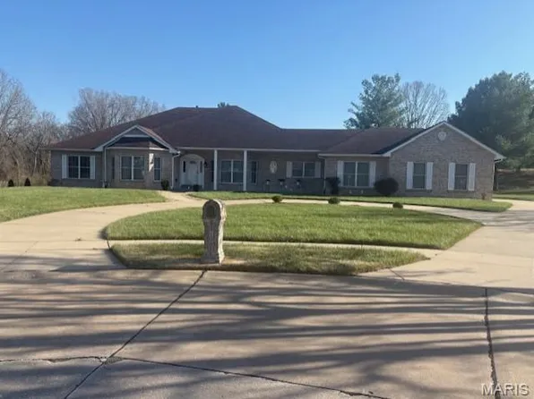 17971 Argonne Estates Dr, Florissant, MO 63034