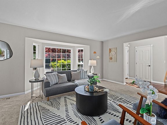 5th image of 11702 123rd Avenue Ct E