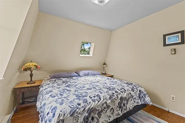 25 Maple St — Photo 9