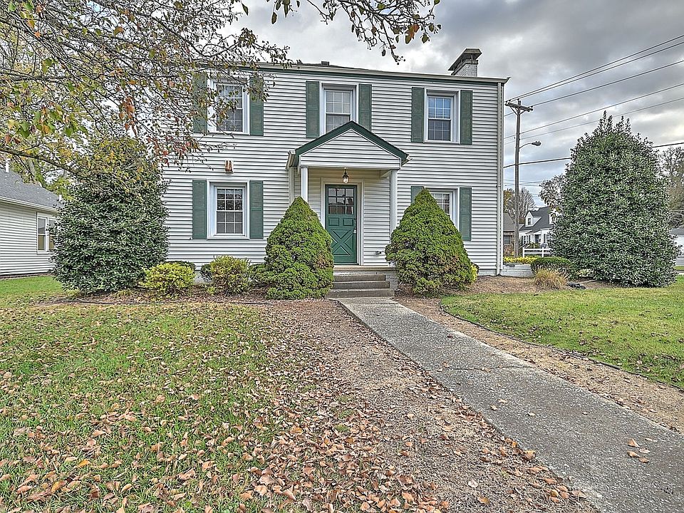 1st image of 1392 E Center St