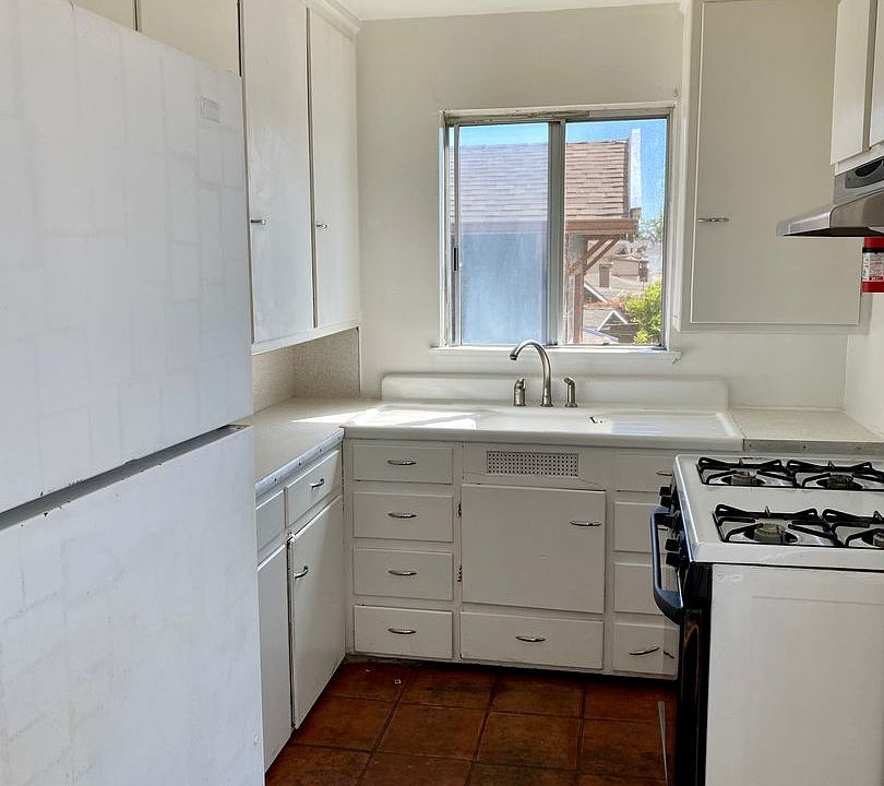 1st image of 3240 61st Ave #102