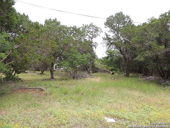 3rd image of 611 Inglewood Dr