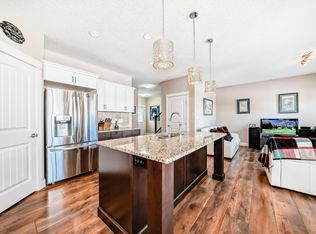 16520 136th St NW, Edmonton, AB T6V 0G8