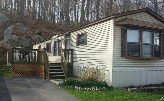 2nd image of 41 Woodland Park