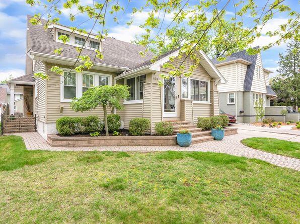 424 W Hudson Ave, Royal Oak, MI 48067