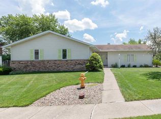 4105 Fillmore St, Davenport, IA 52806