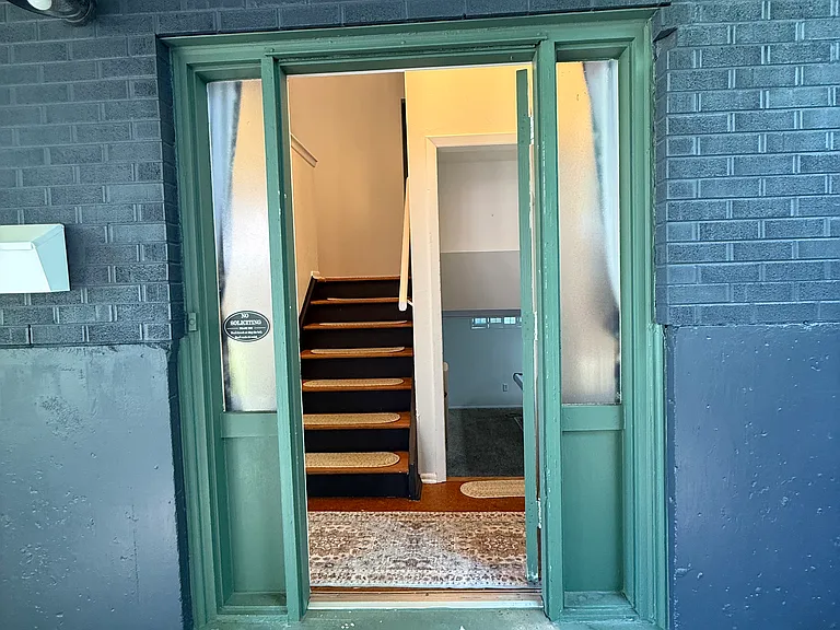 1124 La Farge Ave — Photo 10