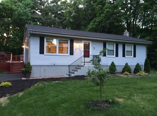 5 Podunk Rd, Sturbridge, MA 01566
