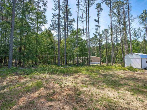 227 Ault Rd, Hopkins, SC 29505