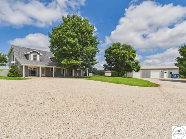 808 NE 221st Rd, Warrensburg, MO 64093