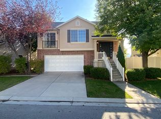 10877 S Pine Shadow Rd, South Jordan, UT 84009