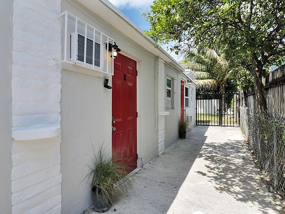 4th image of 323 NW 108th St #2