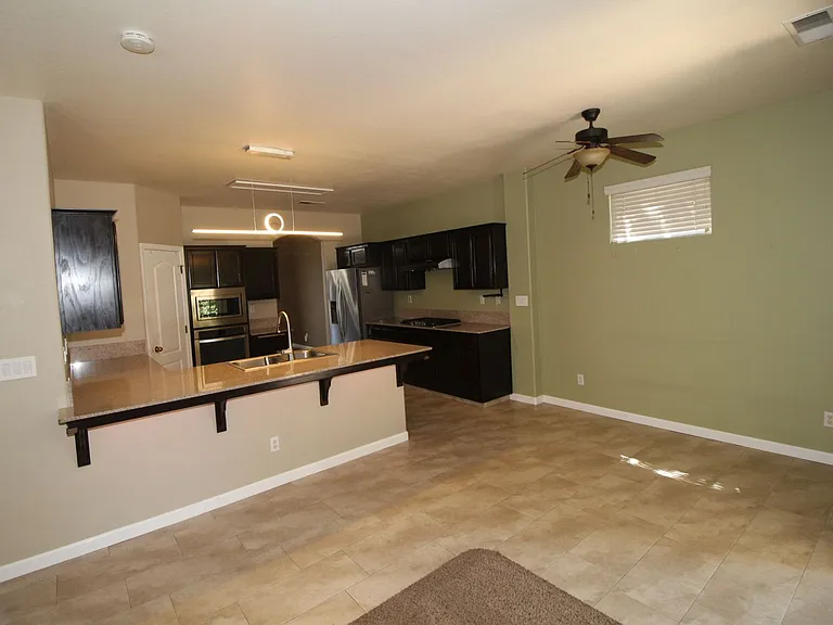2542 E Omaha Ave — Photo 6