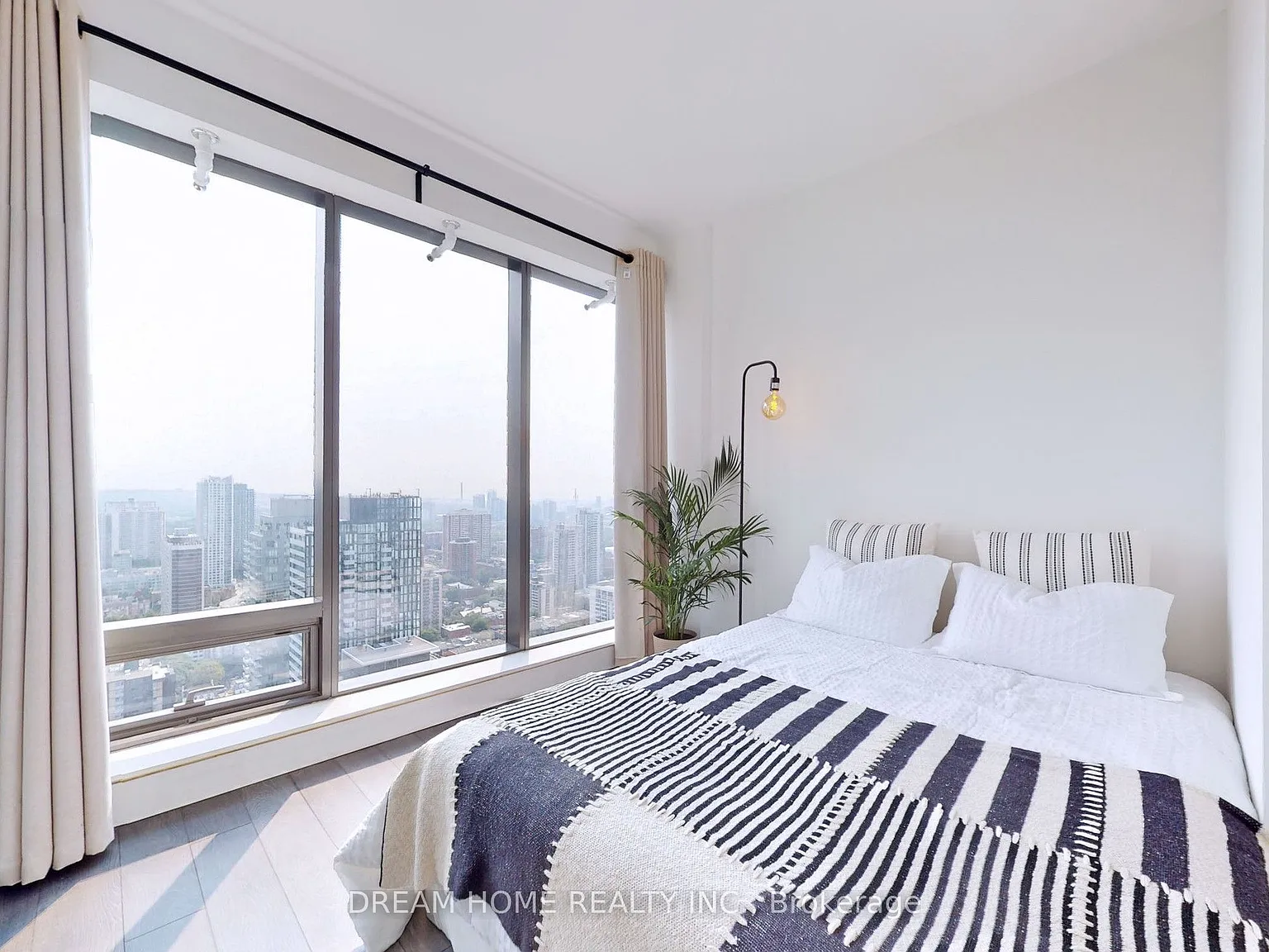 1 bed, $2,650 — Photo 2
