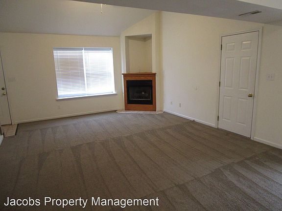 2nd image of 5000 Carrieridge Dr