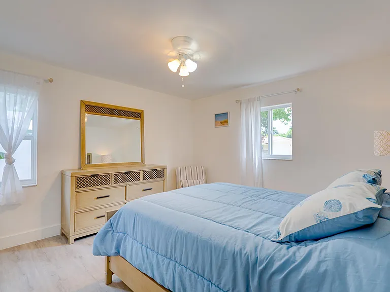 1036 Coral Dr — Photo 18