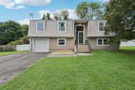 Macnary Rd-S0208-001.jpg