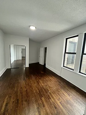 Rented by Reyes & Elsamad Real Estate Group | media 5