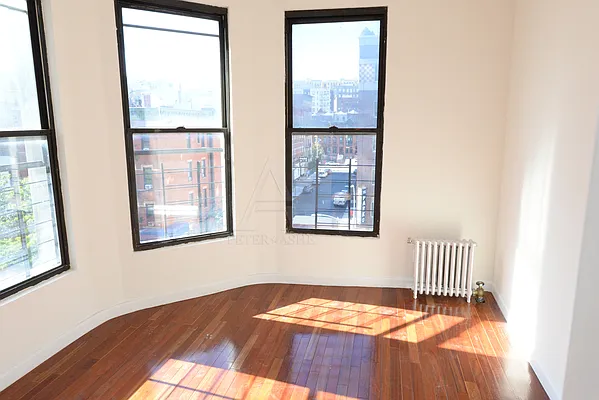 Rented by Peter Ashe | media 9