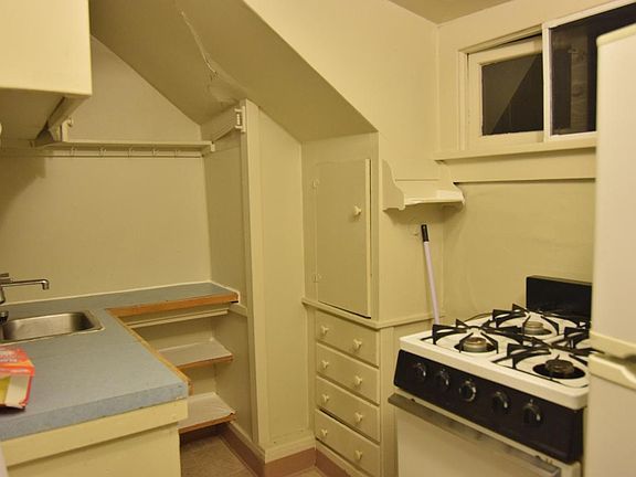 2nd image of 4722 15th Ave NE APT 8