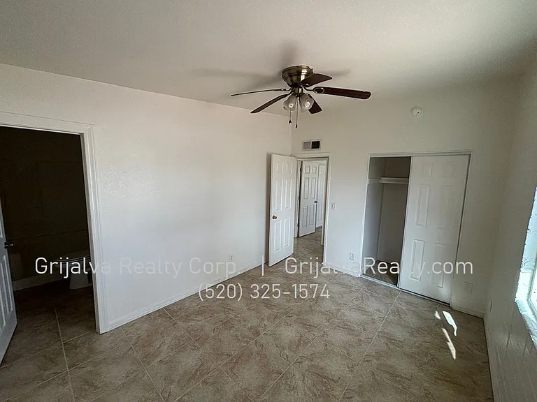 7421 E Rose Dr — Photo 6