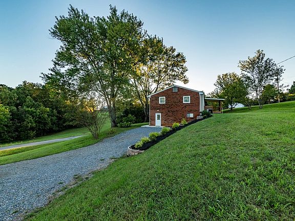 3rd image of 106 Farmer Ln