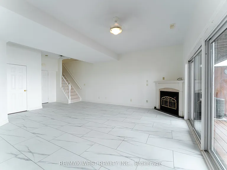114 Brown St #3 — Photo 26