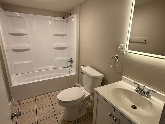 4th image of 1216 Ohio St Unit 1
