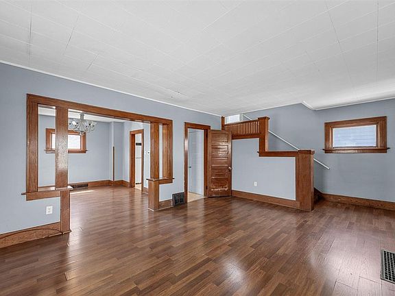 4th image of 1751 Higley Ave SE