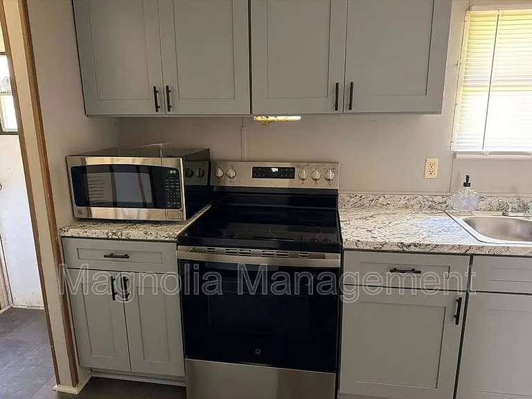 137 Cardinal Ln — Photo 15