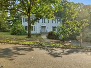 2 Mary Ct, Berkeley Heights, NJ 07922