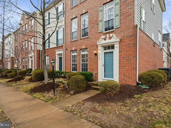 2116 Abbottsbury Way, Woodbridge, VA 22191