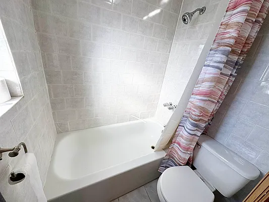 Rented by Garfield Realty  | media 8