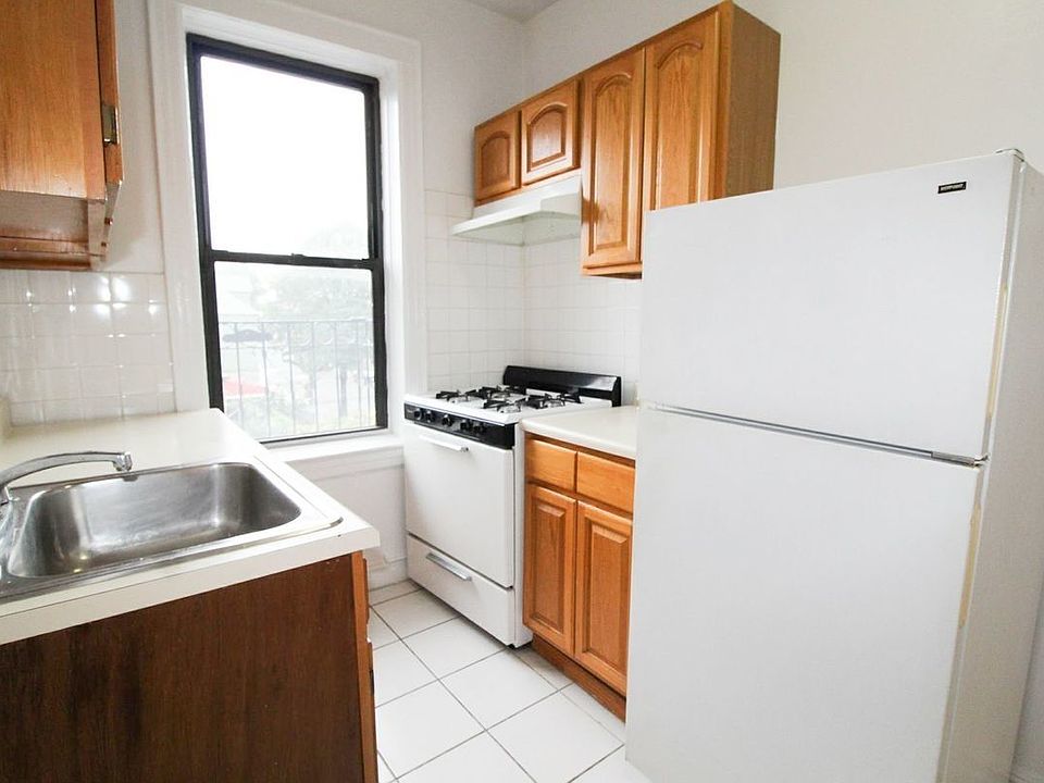 1st image of 56-05 43rd Ave #1D