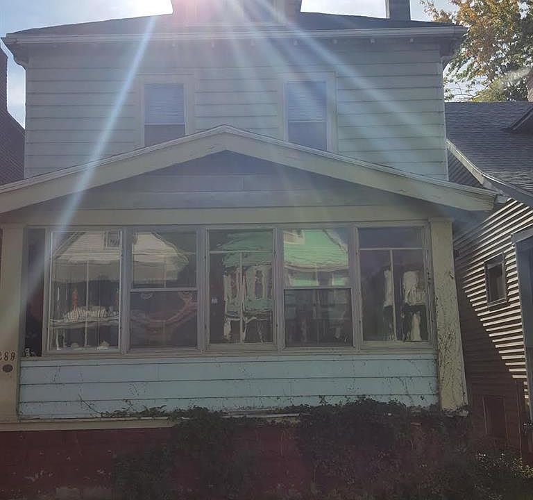 1st image of 289 E Delavan Ave