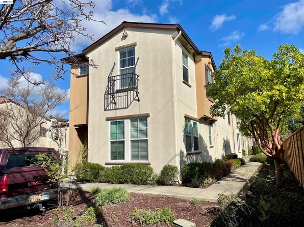 3901 Forest Cir, Castro Valley, CA 94546