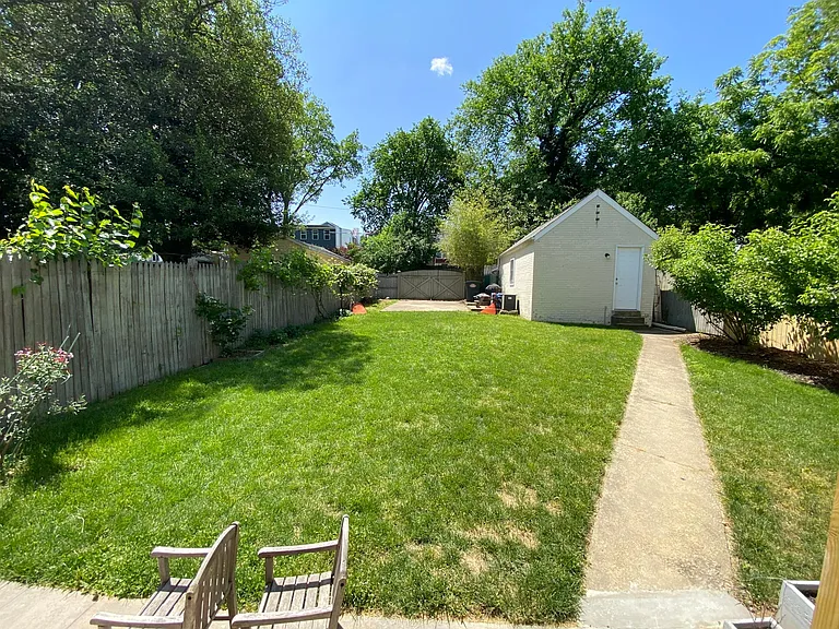 2617 Newton St NE — Photo 35