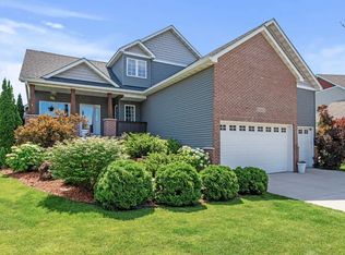 5265 Fenson Ct, Hugo, MN 55038