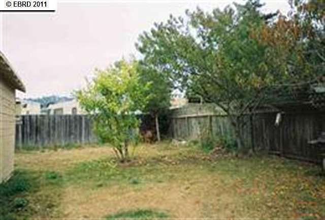 2nd image of 1344 Monterey St