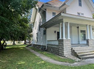 310 S Division St, Stronghurst, IL 61480