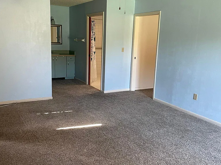 1856 Guatemala Blvd — Photo 16