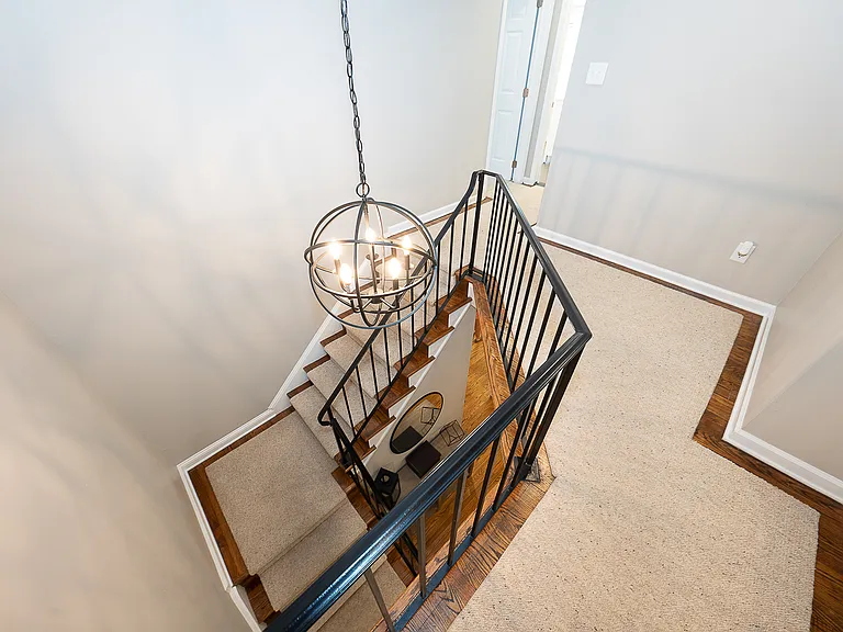 10 Hansen Ct — Photo 16