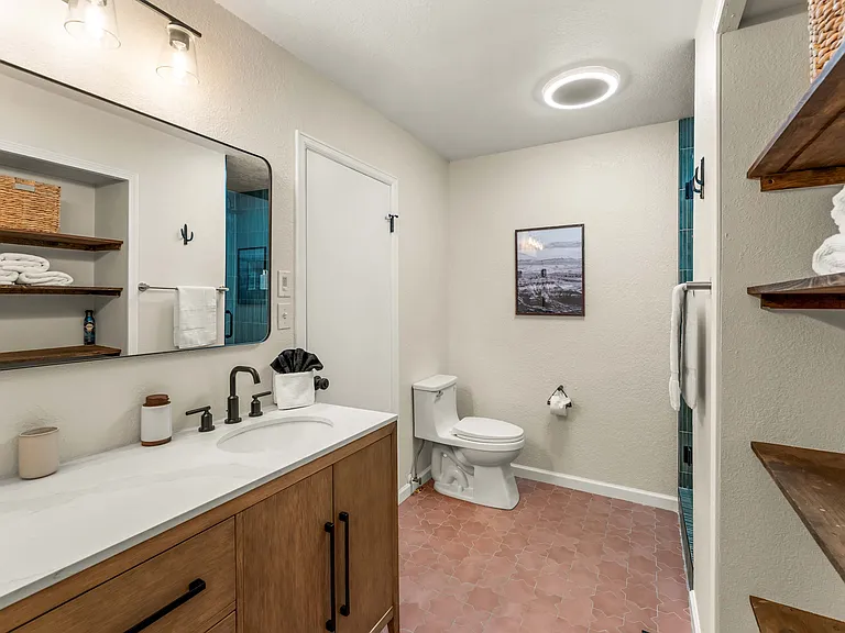4602 Fountain Ave — Photo 14
