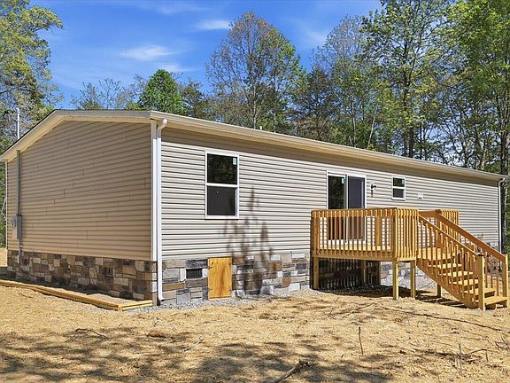 4th image of 150 McCullough Ln