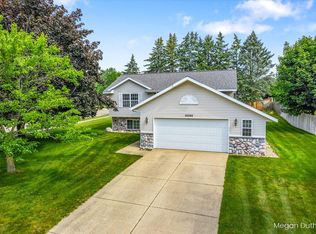 3393 Shoshone Dr SW, Grandville, MI