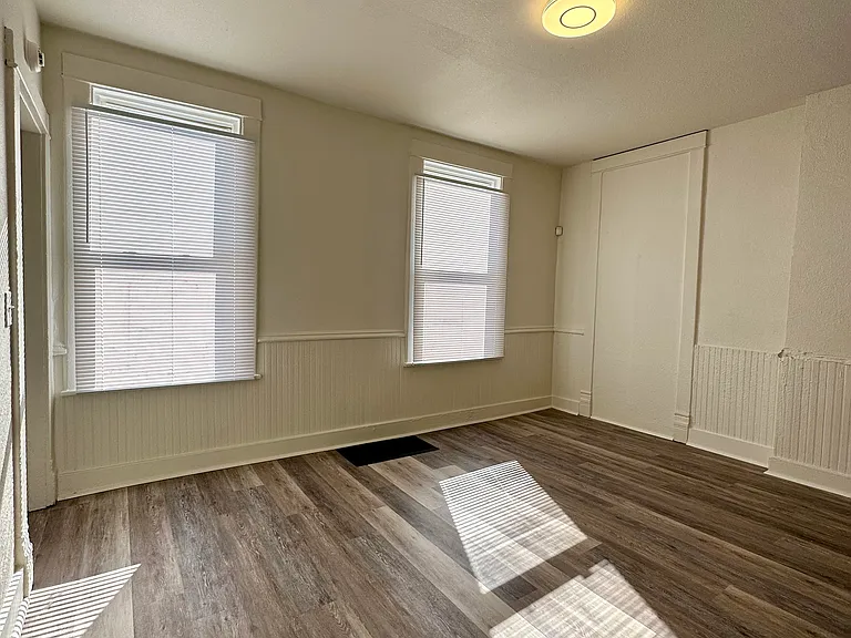 2700 W Marquette St — Photo 14