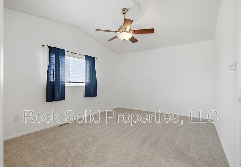 4804 Saddleback Dr — Photo 13