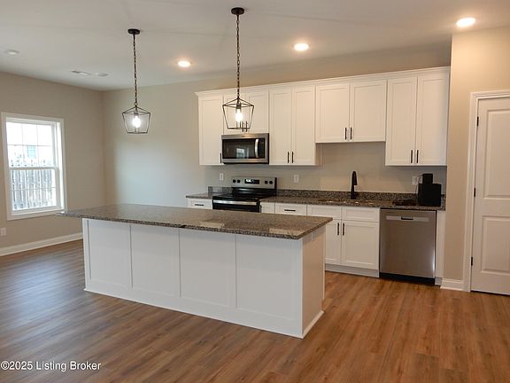 3rd image of 239 Bullitt Creek Dr #12