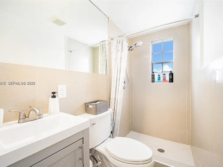 6966 Byron Ave #105 — Photo 9