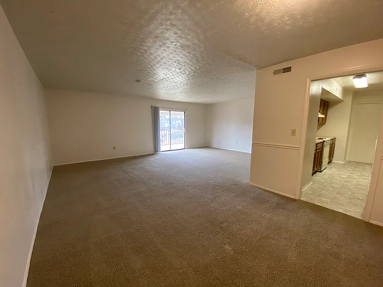 County Green Apartments — Photo 89